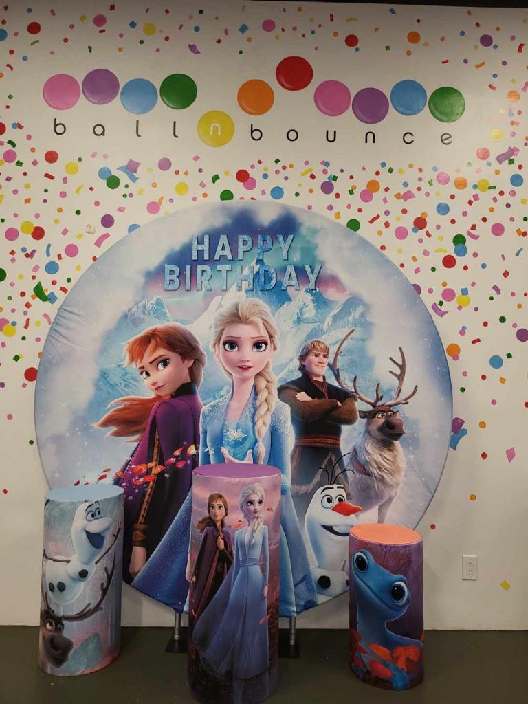 Frozen birthday theme - ballnbounce